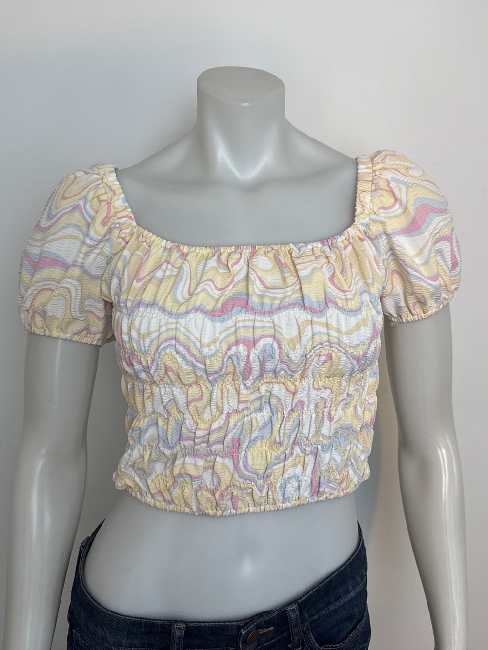 ELODIE (Nordstrom) - Smocked Pastel Square Neck, Puff-sleeve Cropped Top. Small
